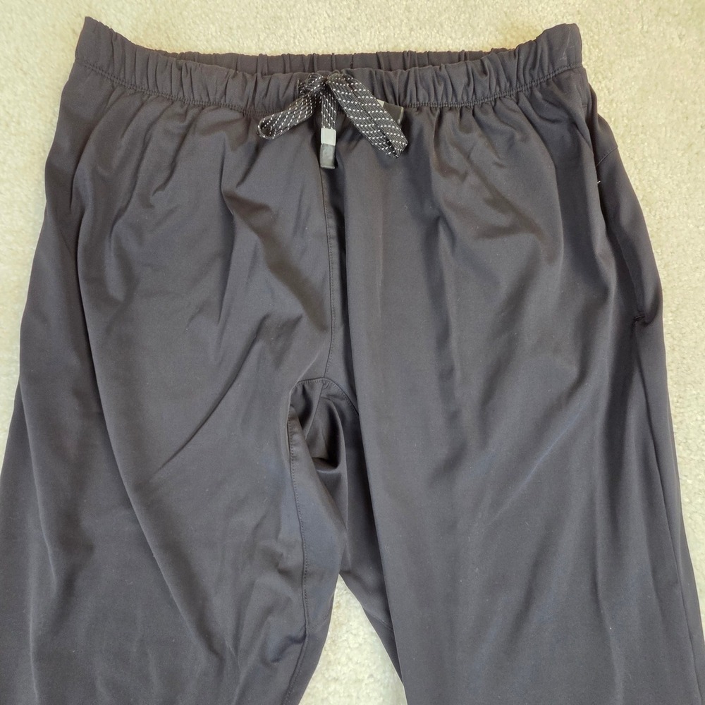 Fabletics The One Joggers Mens Small Black Performance Tapered Activewear Pants